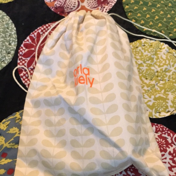 Louis Vuitton Damier Azur Cosmetic Case - Picture 11 of 14